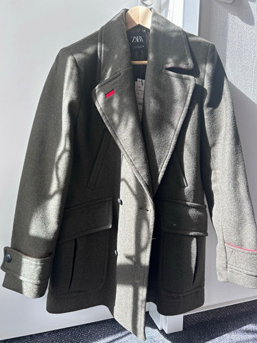Zara jacke khaki mit roten - zara,